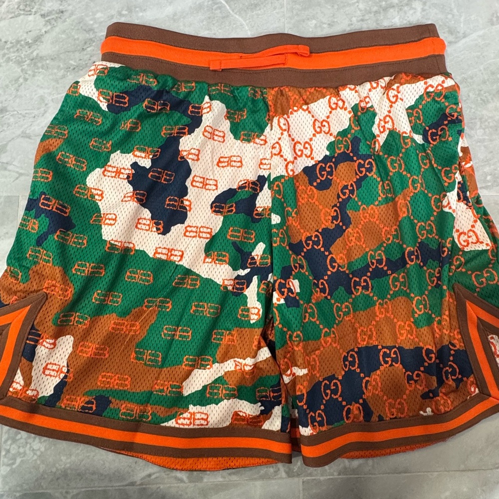 WOODLAND MONOGRAM MESH SHORTS size medium